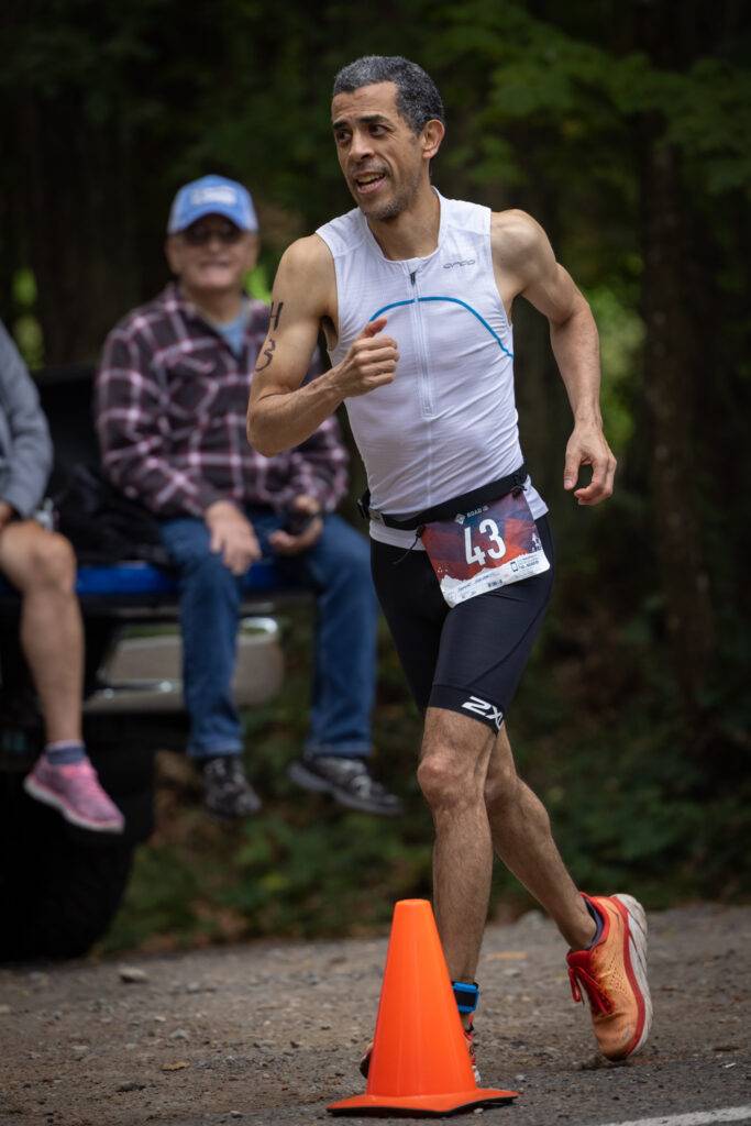 Pictures of Athletes at the Sammamish Beaver Lake Triathlon. Photographed by Ludeman Photographic (http://ludemanphotographic.com)